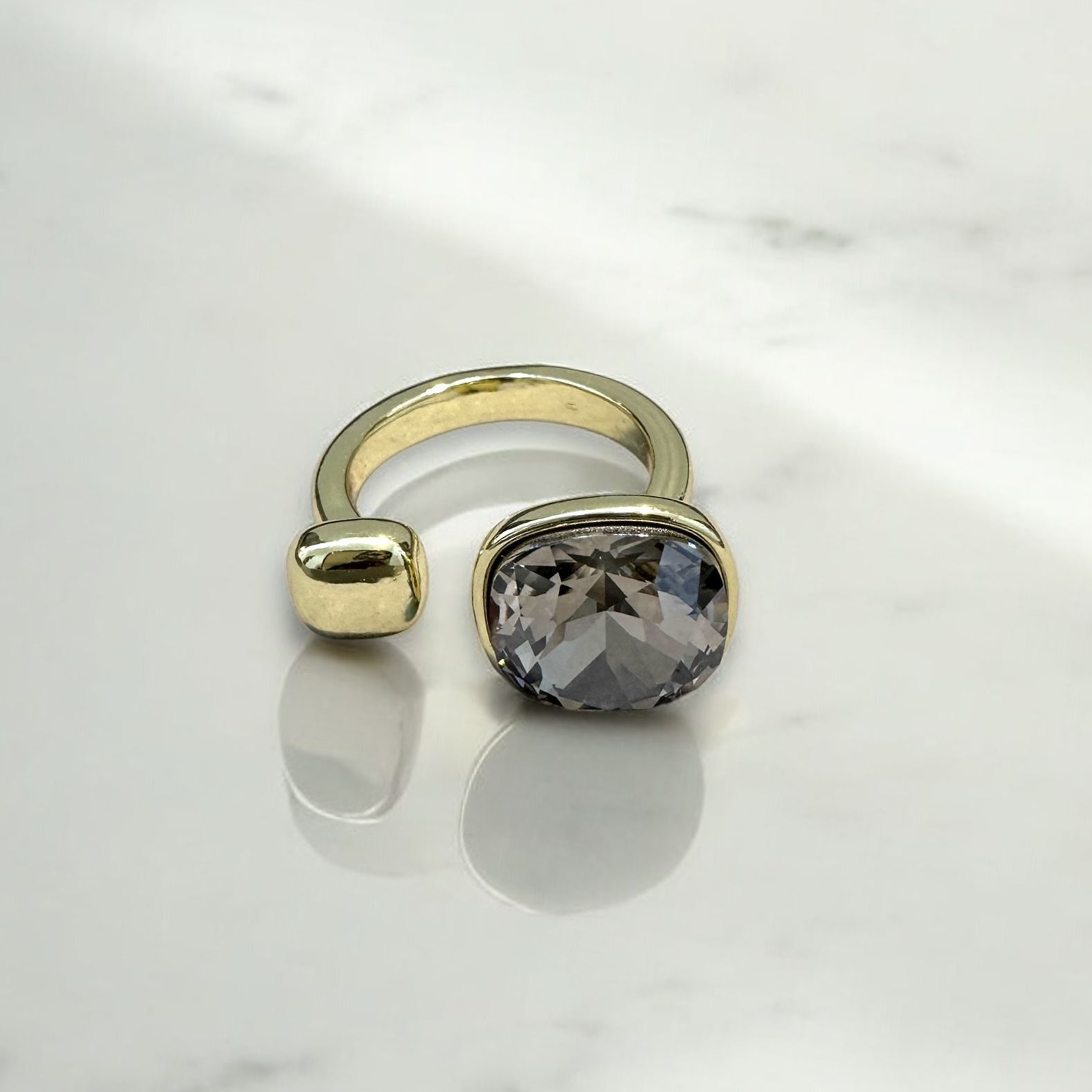 Füme Taşlı Swarovski Yüzük