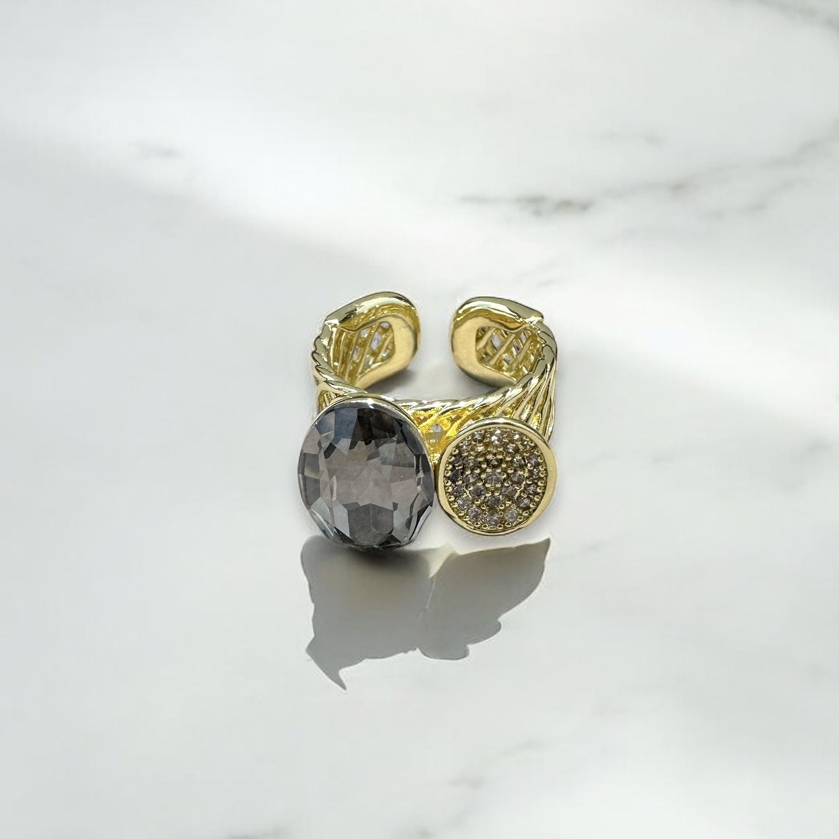 Gri Taşlı Swarovski Yüzük