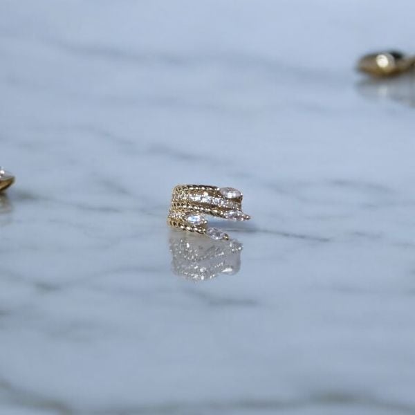 Taşlı Earcuff