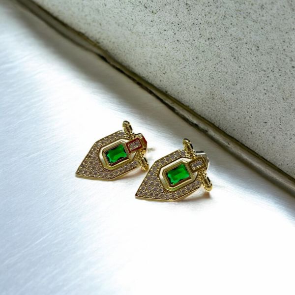 Yeşil Taşlı Üçgen Büyük Küpe