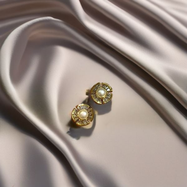 İncili Classic Küpe