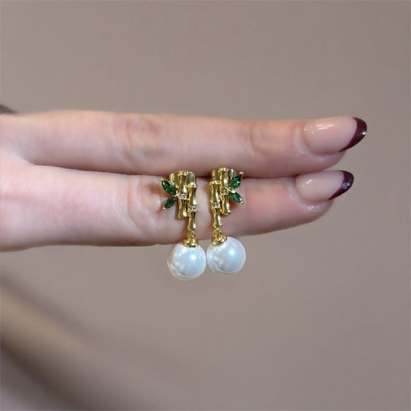 Bambu Detaylı İnci Küpe