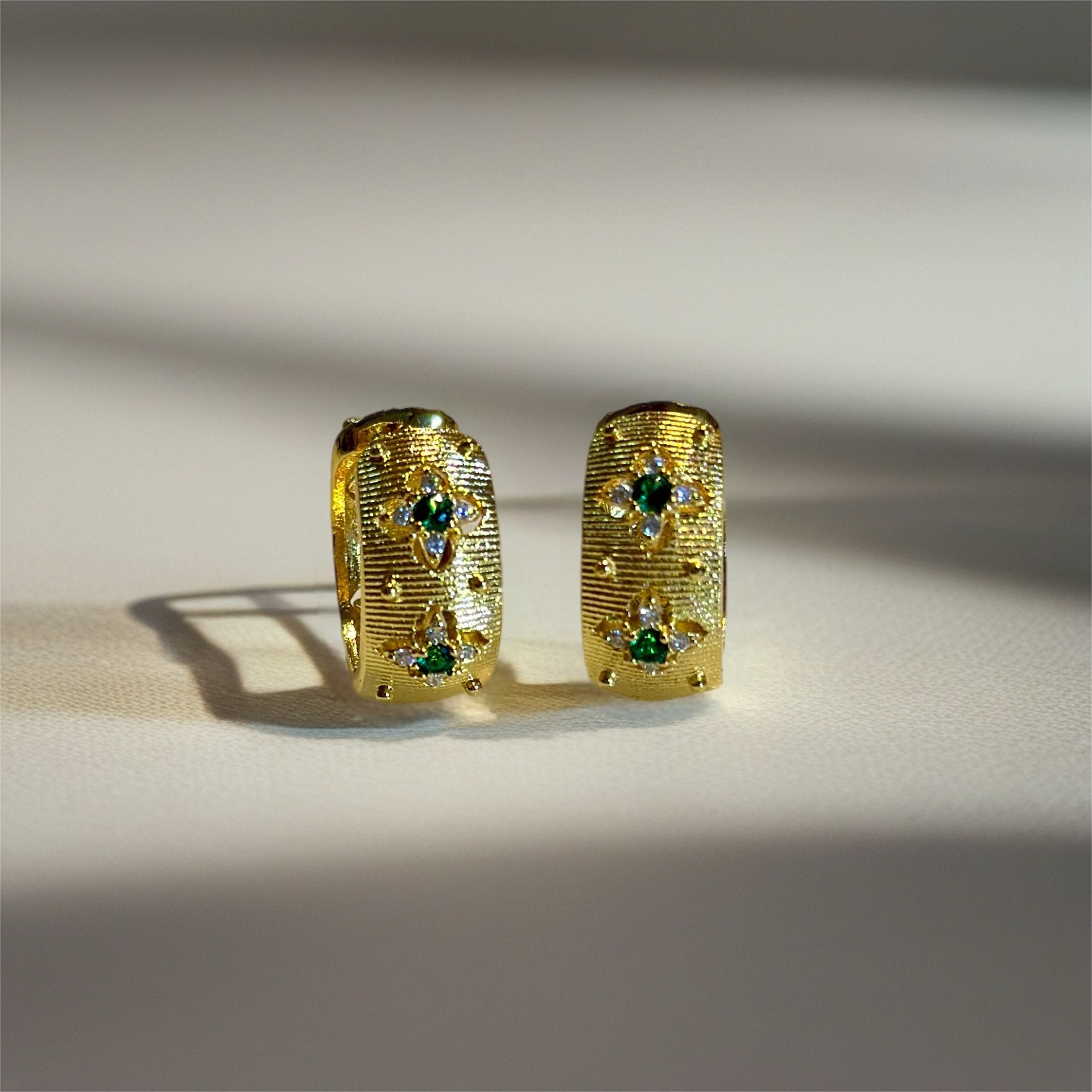 Bohem Yeşil Taşlı Halka Küpe