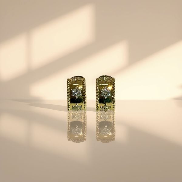 Yıldız Detaylı Halka Küpe